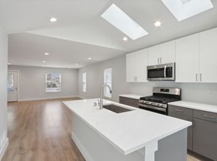 6805-6809 6811 6811a Lloyd St W #2013-6815-2013A, Milwaukee, WI 53213