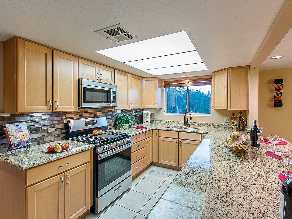 1st image of 2621 W Calle Del Santo