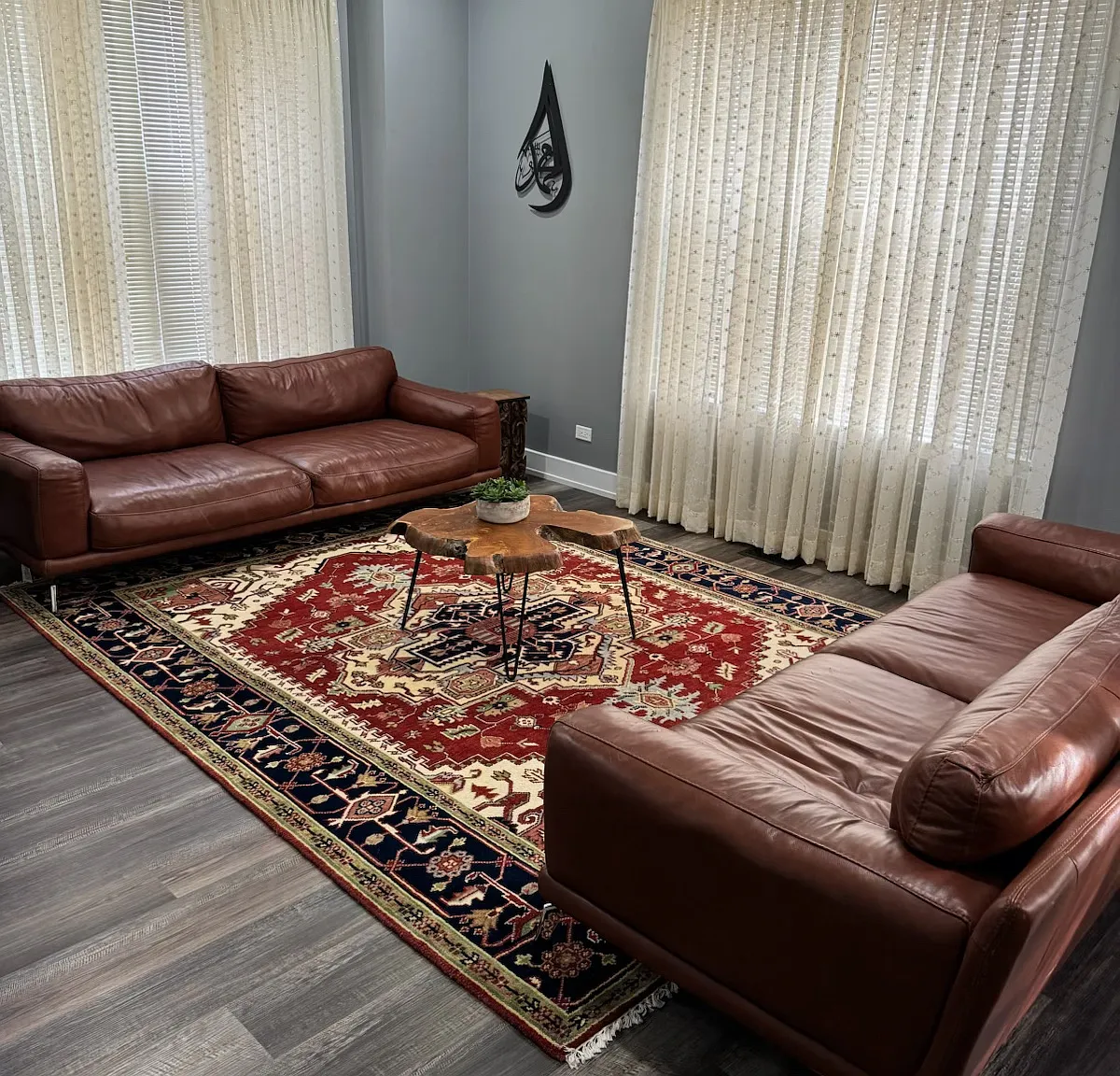 2131 W Silverleaf Ln — Photo 4