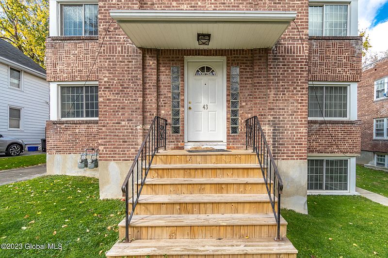 3rd image of 43-47 Glenwood St Street