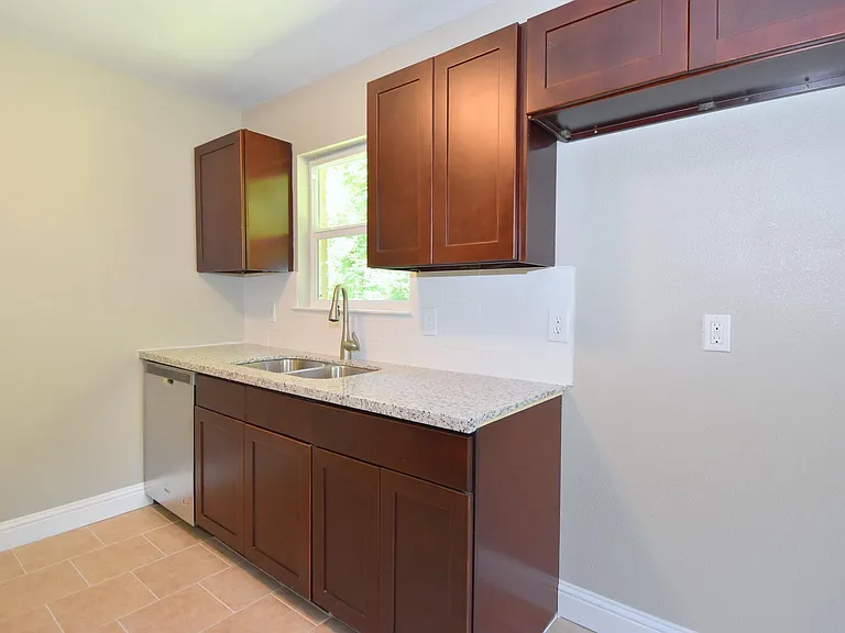 3615 Willie Way — Photo 11