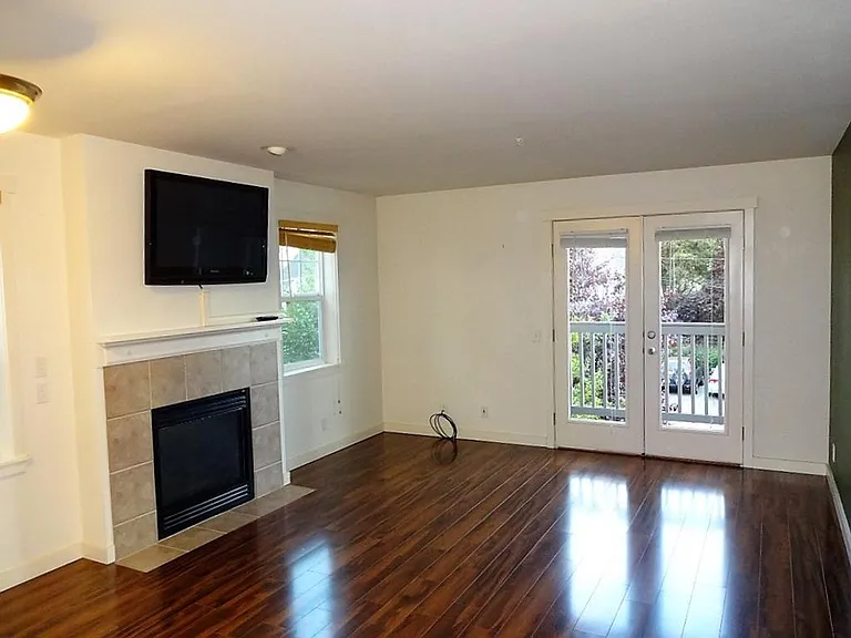 506 NE 73rd St #2A — Photo 3