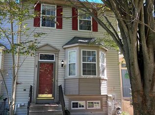 326 White Rocks Ct, Pasadena, MD 21122