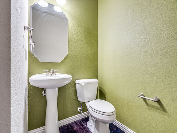 3rd image of 1704 Estacado Dr