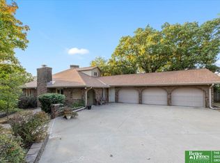 6420 S 244th Plz, Elkhorn, NE 68022