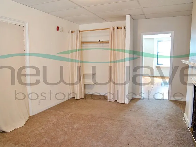 147 Charles St #2 — Photo 5