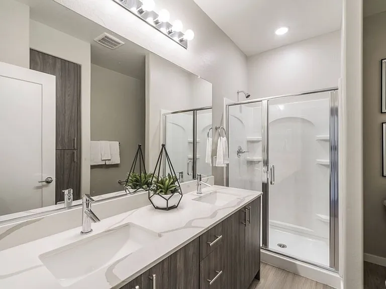 2335 E Utopia Rd #4 — Photo 24
