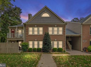 12002 Ridge Knoll Dr UNIT 702A, Fairfax, VA 22033