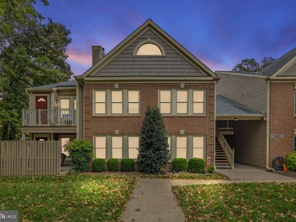 12002 Ridge Knoll Dr Unit 702A, Fairfax, VA 22033