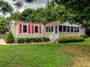 3708 Poplar Creek Rd, Williamsport, TN 38487