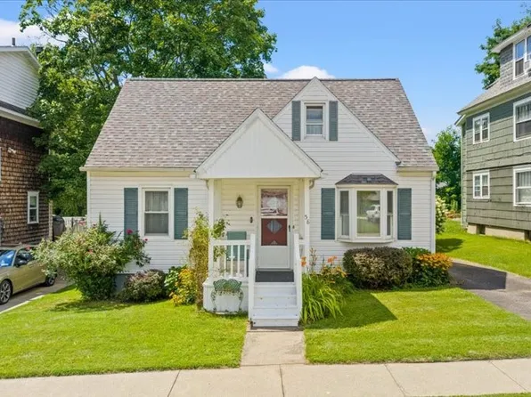 58 Helen St, Johnson City, NY 13790