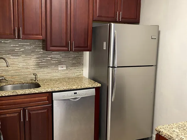 45 River Dr South image 6 of 16