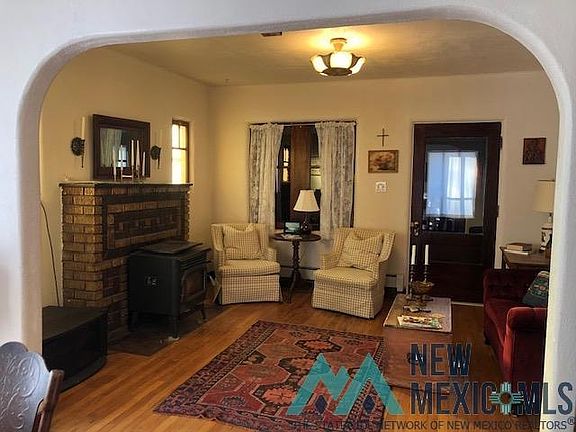 5th image of 1075 N 1st St