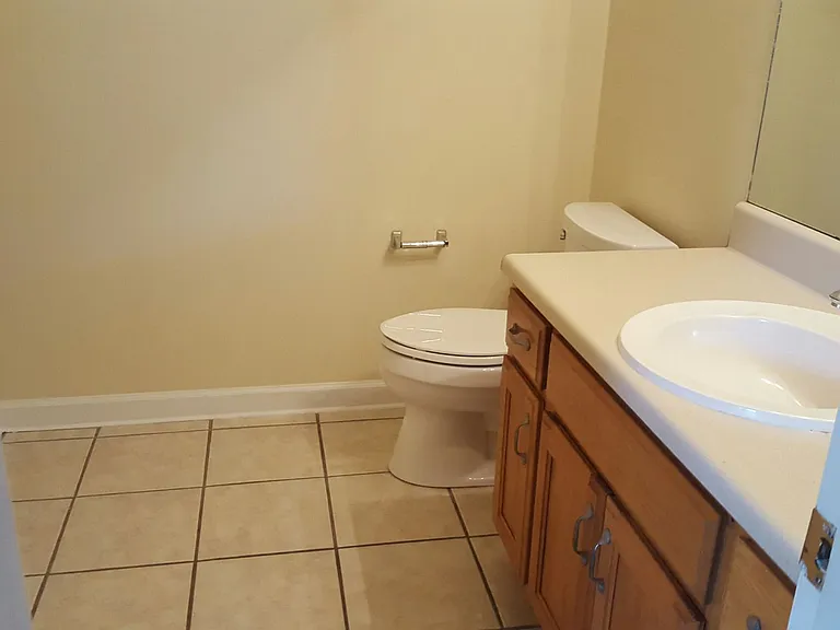 410 S College St #7 — Photo 13