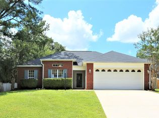 206 Roaring Forks Dr, Bonaire, GA 31005