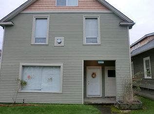 627 N Pine St APT 3, Tacoma, WA 98406