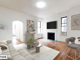 106 E 81st St, New York, NY