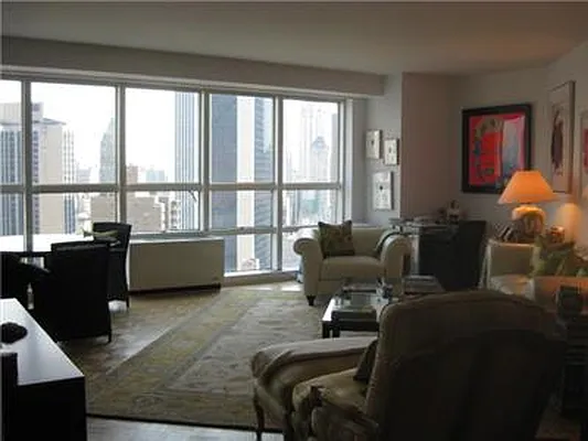 Rented by Macklowe Investment Properties | media 20