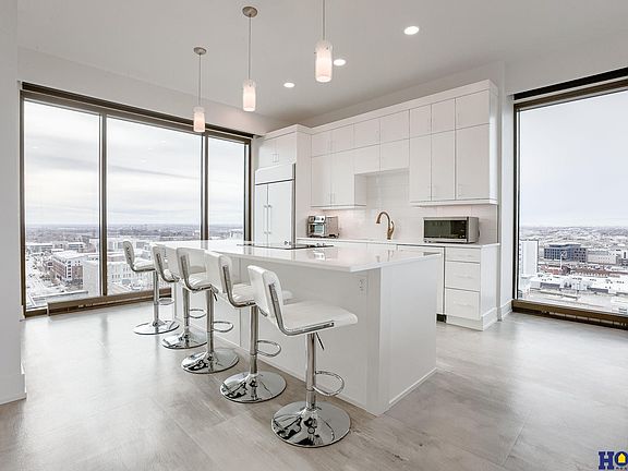 2nd image of 1125 Q St #1801