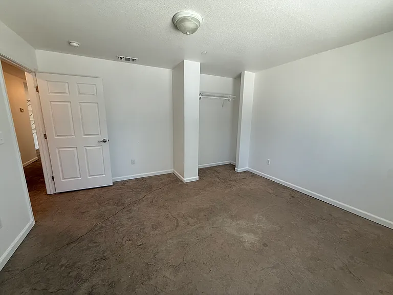 4316 Illinois Ave — Photo 16