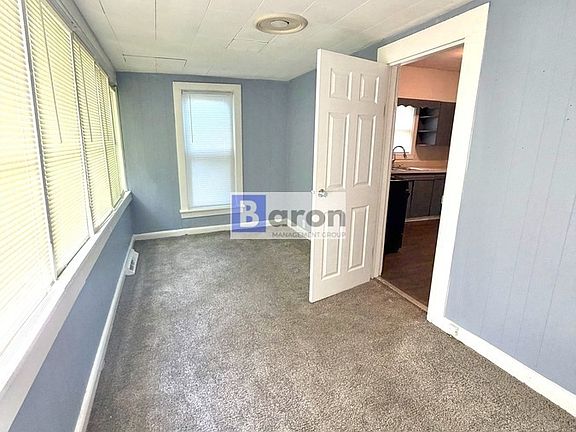 5th image of 2408 Kenwood Ave