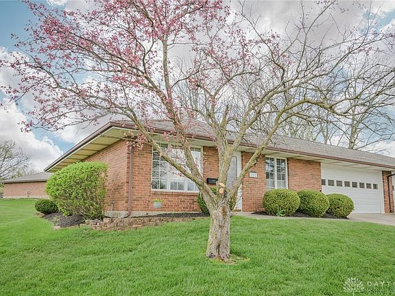 4th image of 732 Grandview Dr