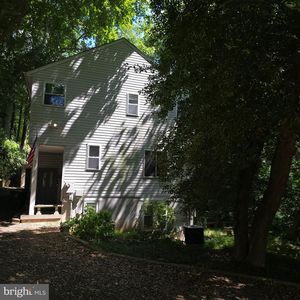 2701 24th St N, Arlington, VA, 22207