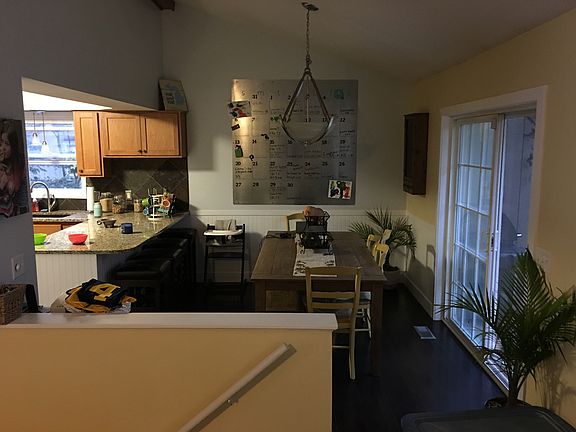 3rd image of 2936 Canyonside Ct NE
