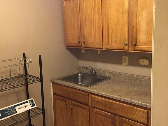 Kitchen (Right Side)