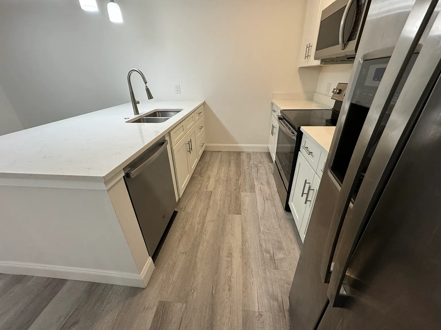 2 bed, 1236 sqft, $2,500 — Photo 4