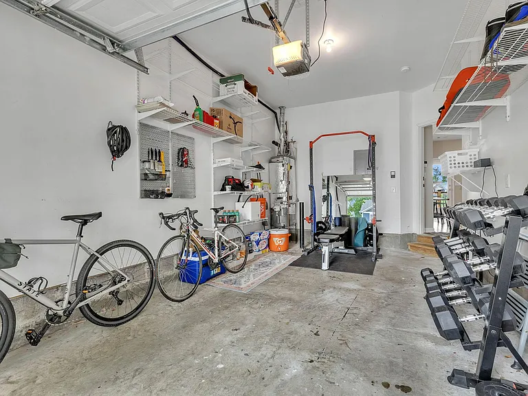 407 Normandy Cir — Photo 53