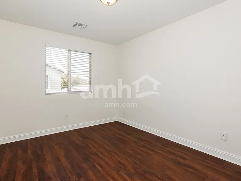 3470 E Orchid Ln — Photo 15