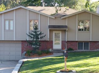 8905 Decatur St, Omaha, NE 68114