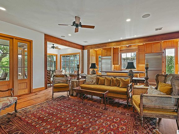 3rd image of 173 Anderson Ave