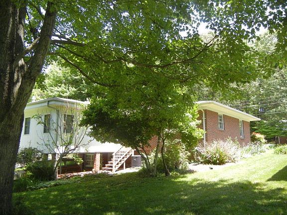 2nd image of 1734 Norwood Ave