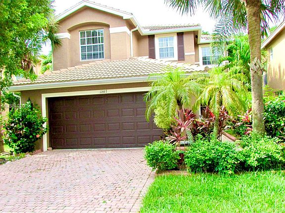 3rd image of 11487 Blue Violet Ln