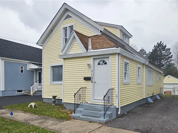 1136 Leeds St, Utica, NY 13501