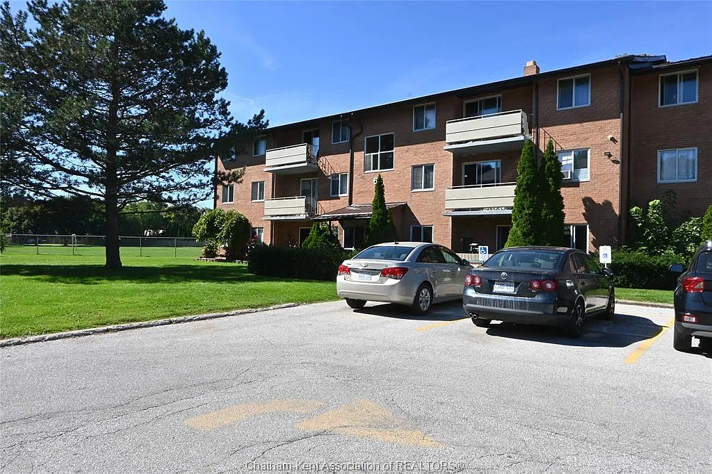 2 bed, $1,500 — Photo 1