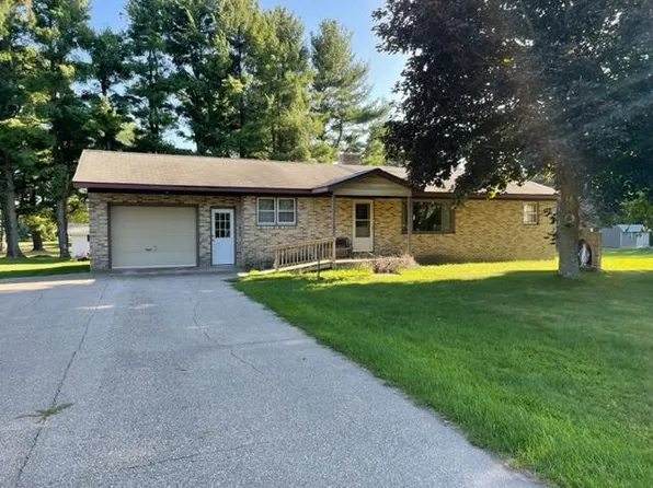 1251 W Esther St, Scottville, MI 49454