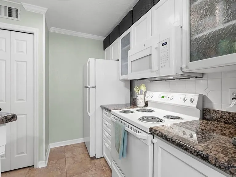 18107 Peregrines Perch Pl — Photo 16
