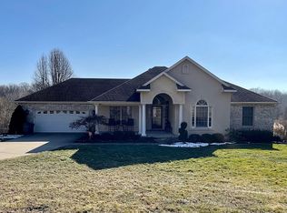 7410 Old Salem Ln, New Berlin, IL 62670