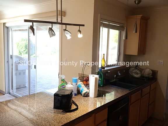 4th image of 3182 Flora St