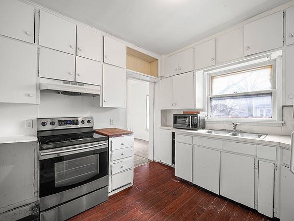 5th image of 527 Howard St