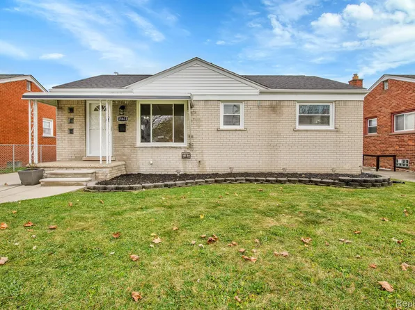 15611 Cameron St, Southgate, MI 48195