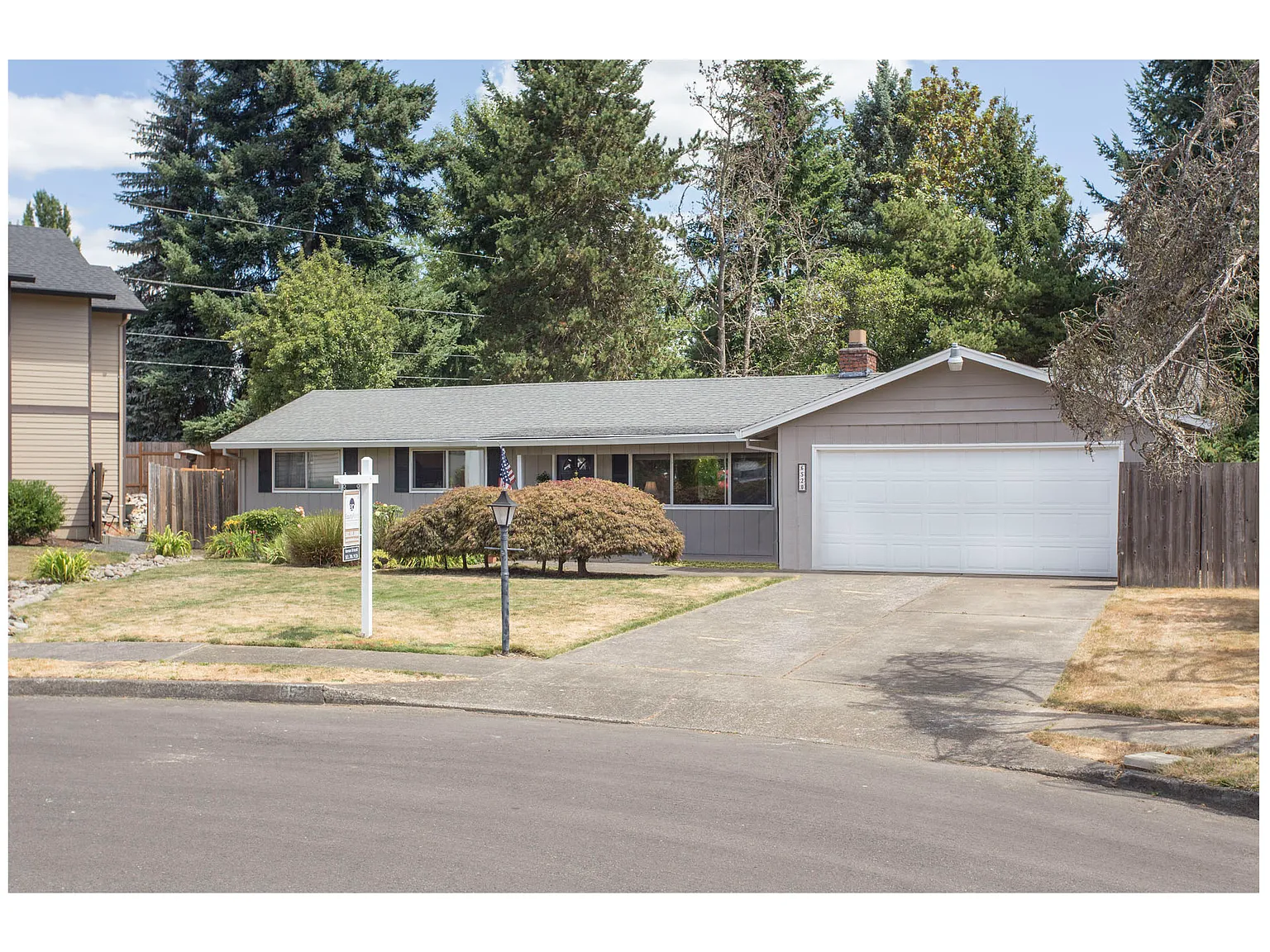 6520 SW Peach Ln photo 1