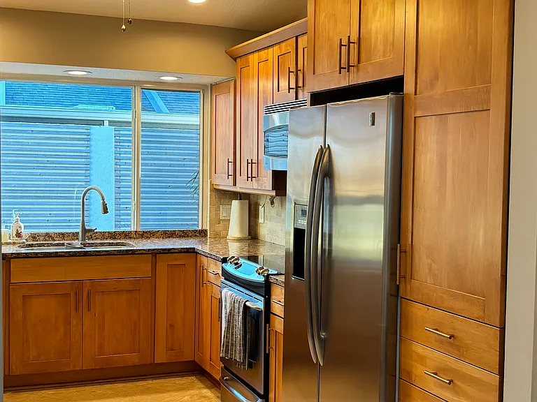 2532 Dauphine Ct E — Photo 15