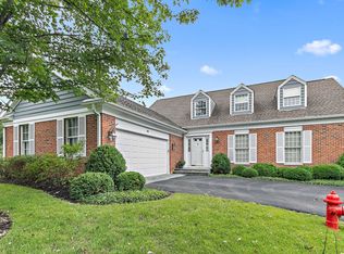 43 Ravenscraig Ln, Inverness, IL 60067