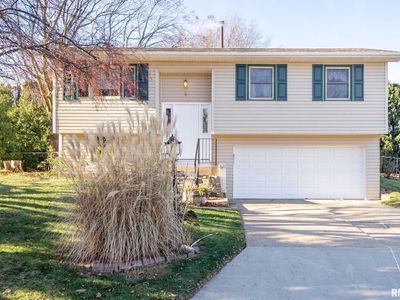 4 Manor Ct, Park View, IA, 52748