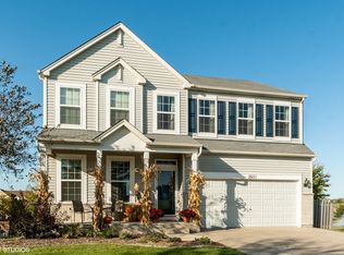 2601 Hollywood Ln, Joliet, IL 60432