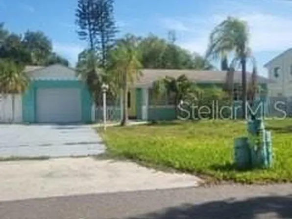 11220 Cherokee Dr, Saint Petersburg, FL 33708